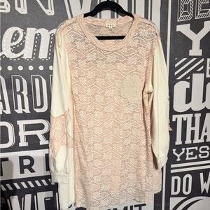 POL Women's Lace Tunic - Cream and Pink. *NEW without tags